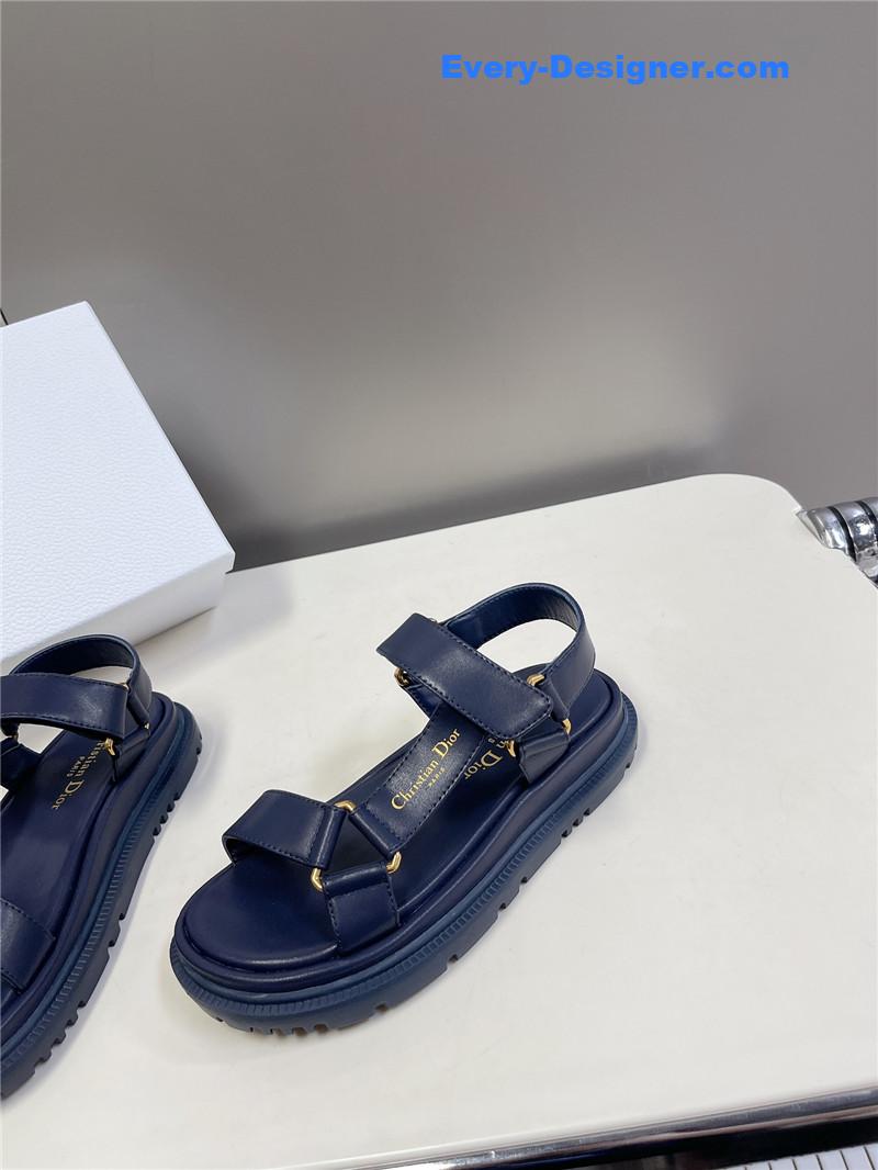 D10r new velcro sandals