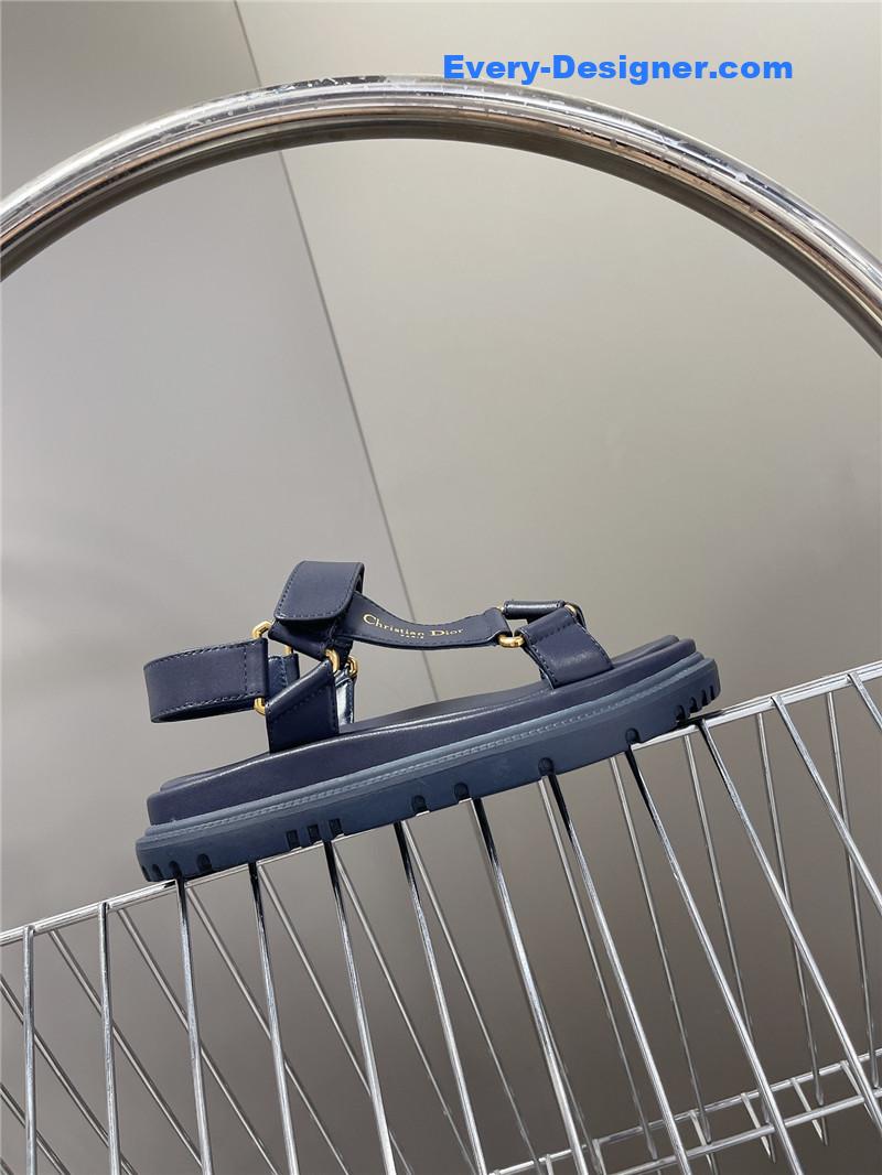 D10r new velcro sandals