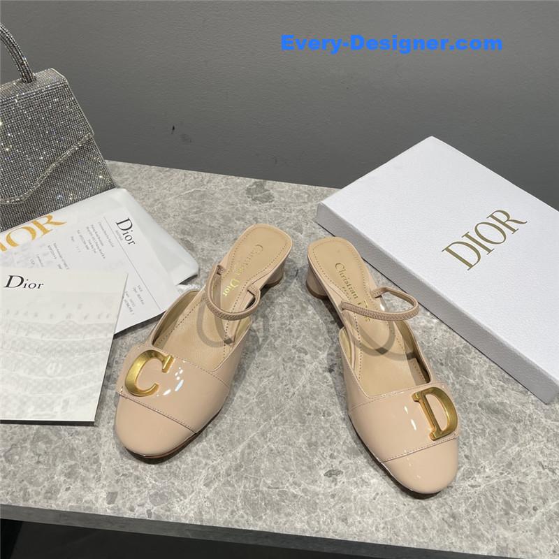 D10r square buckle commuter shoes