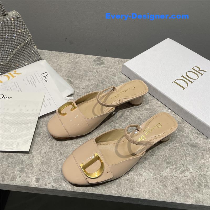 D10r square buckle commuter shoes