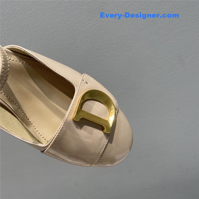 D10r square buckle commuter shoes