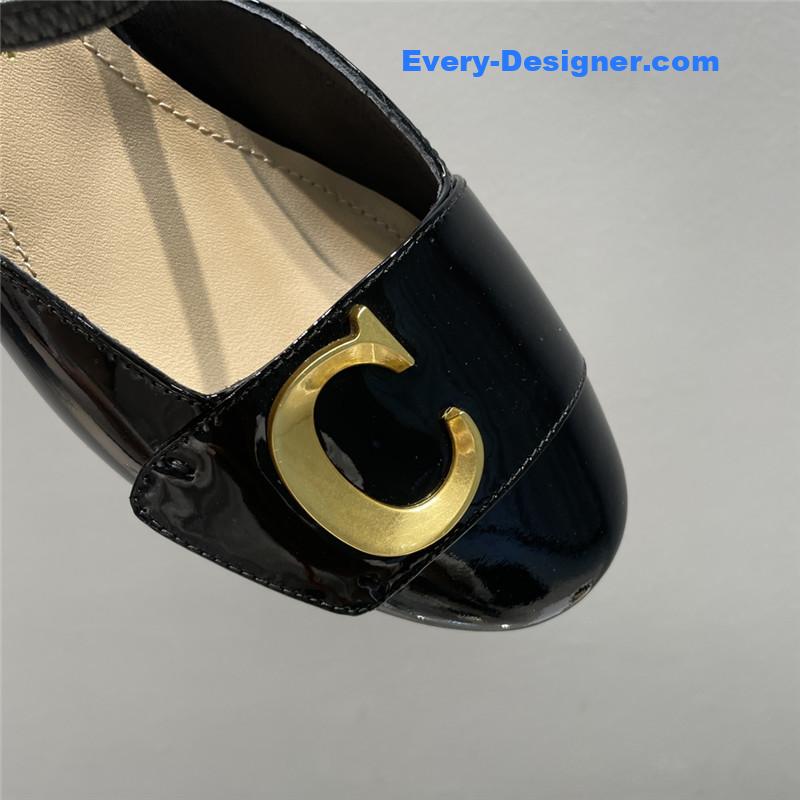 D10r square buckle commuter shoes