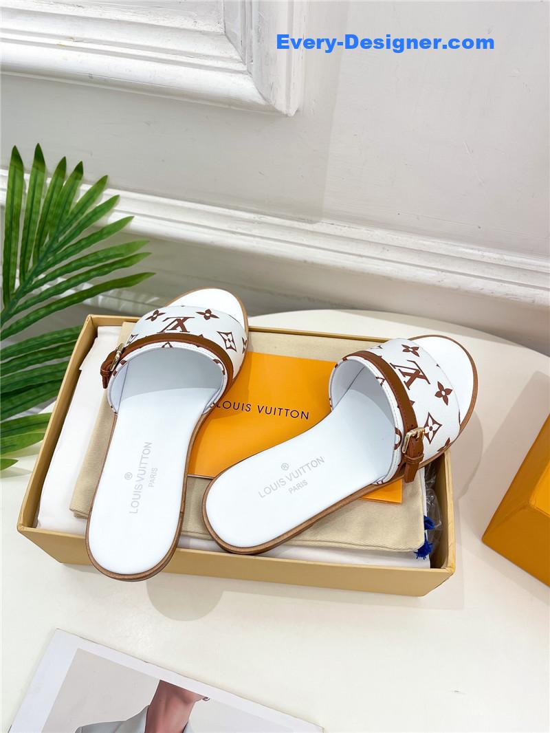 l0vis Vvtt0n lv latest hot style slippers