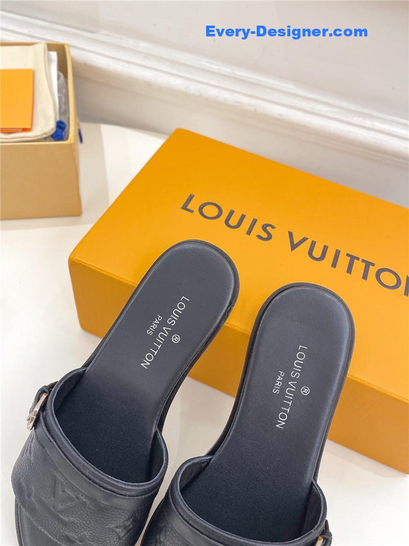 l0vis Vvtt0n lv latest hot style slippers