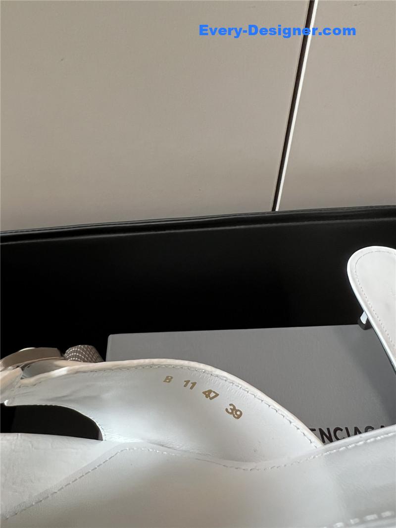 Ba1en*iaga silver stud buckle spice slippers