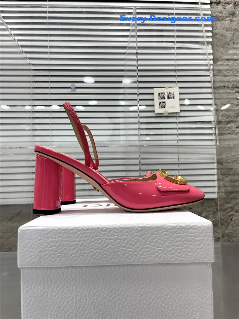 D10r new baotou chunky heel sandals