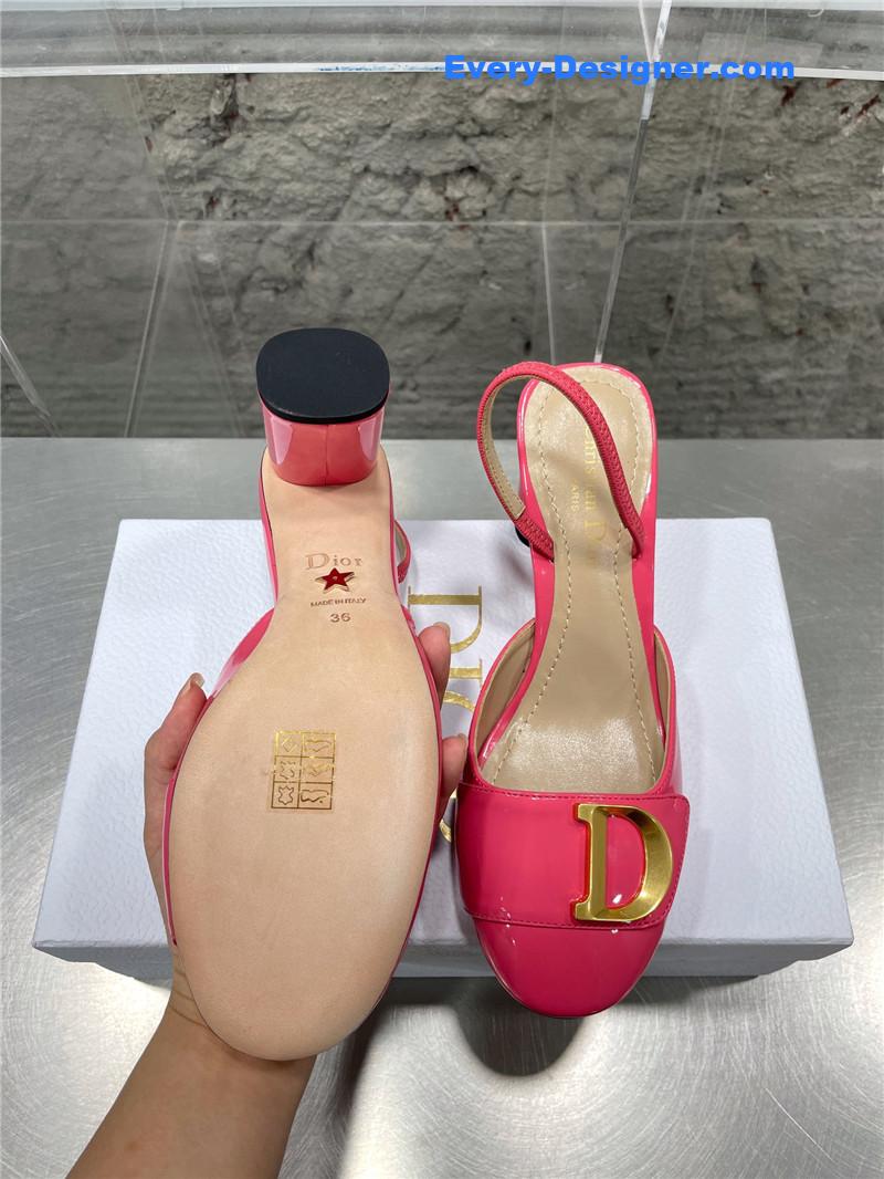 D10r new baotou chunky heel sandals