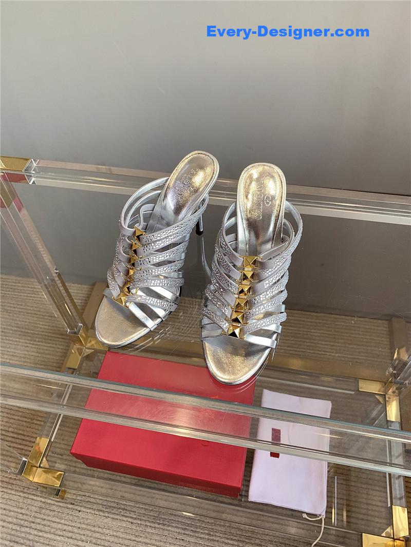 Va1e*ntin0 summer new high heel slippers