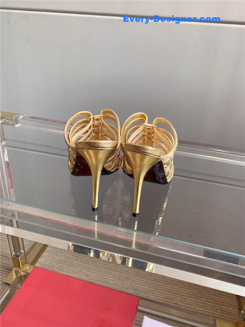 Va1e*ntin0 summer new high heel slippers