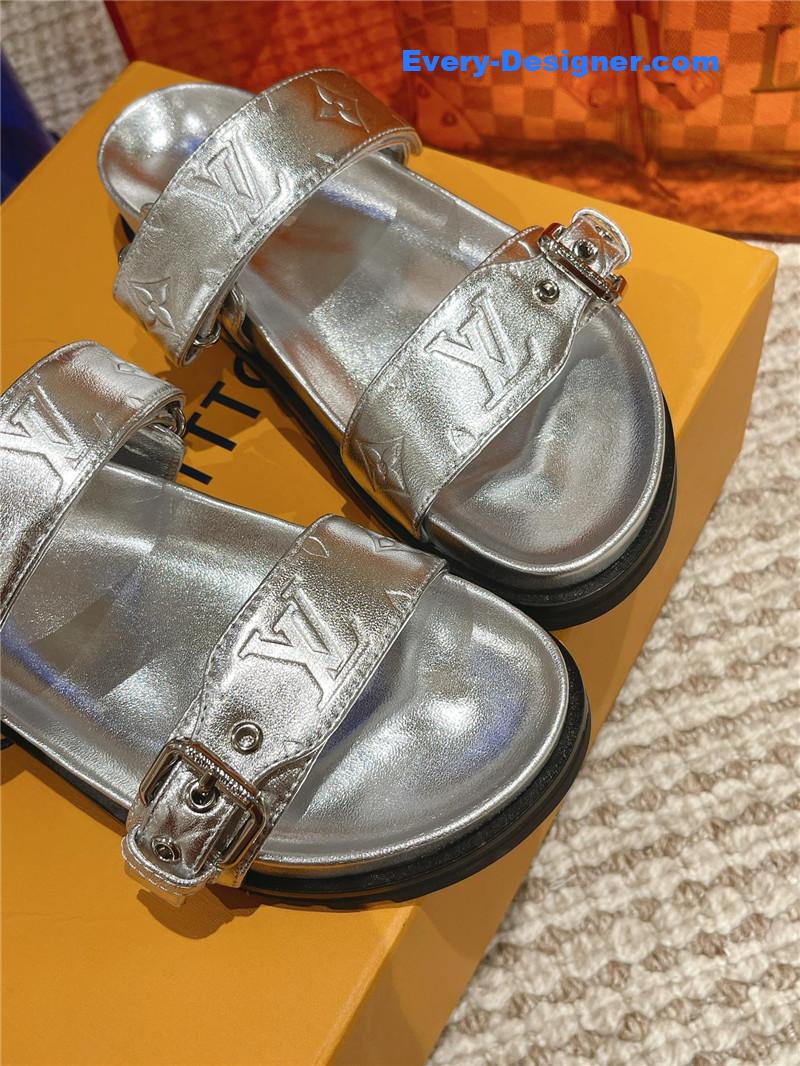 l0vis Vvtt0n lv new embossed sandals and slippers