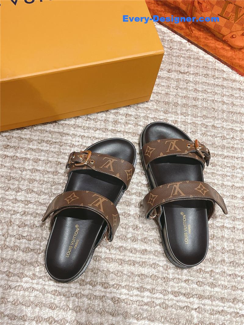 l0vis Vvtt0n lv new embossed sandals and slippers