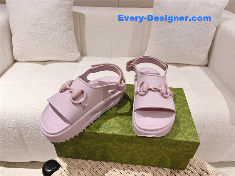 Gvc*1 buckle platform loafer