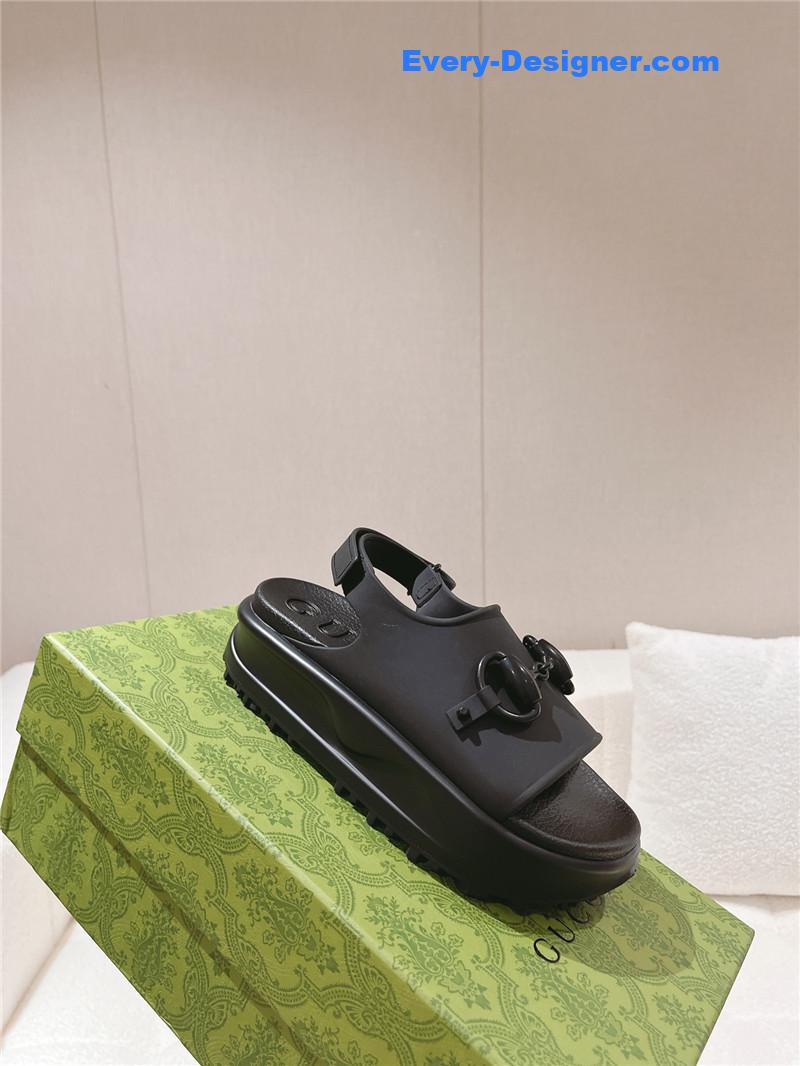 Gvc*1 buckle platform loafer