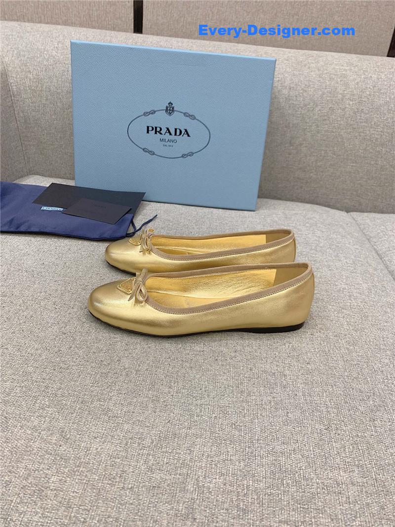 Pra*a new ballet flats