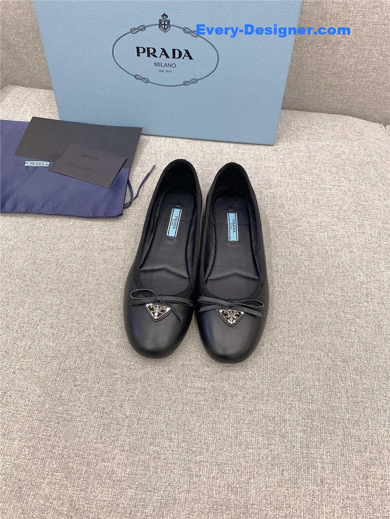 Pra*a new ballet flats