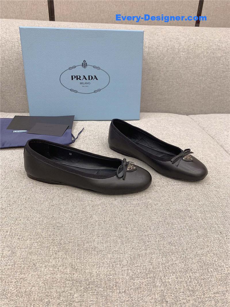 Pra*a new ballet flats