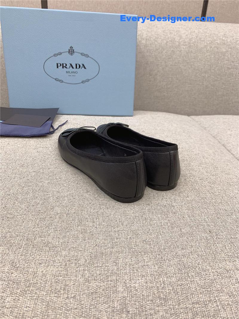 Pra*a new ballet flats
