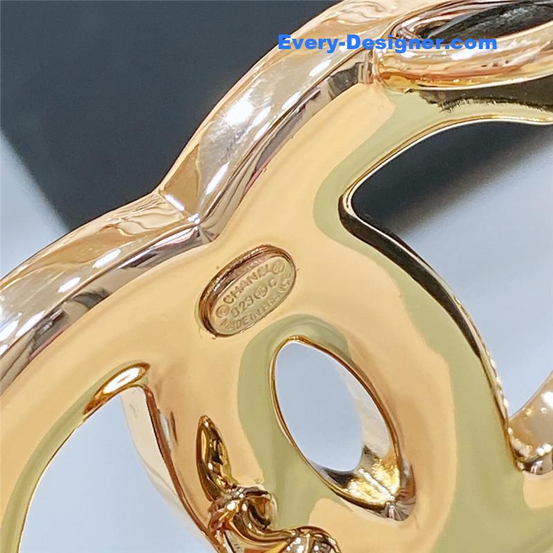 Ch**el black and white enamel double c logo belt