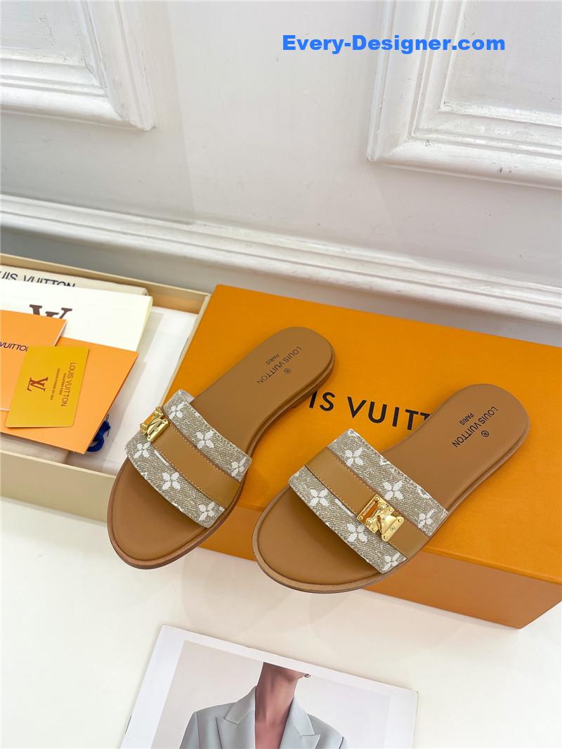 l0vis Vvtt0n lv spring and summer new metal buckle slippers