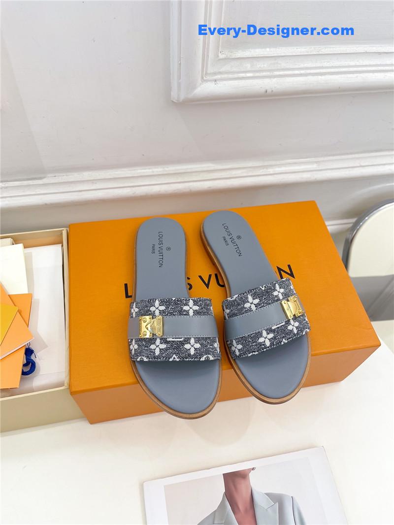l0vis Vvtt0n lv spring and summer new metal buckle slippers
