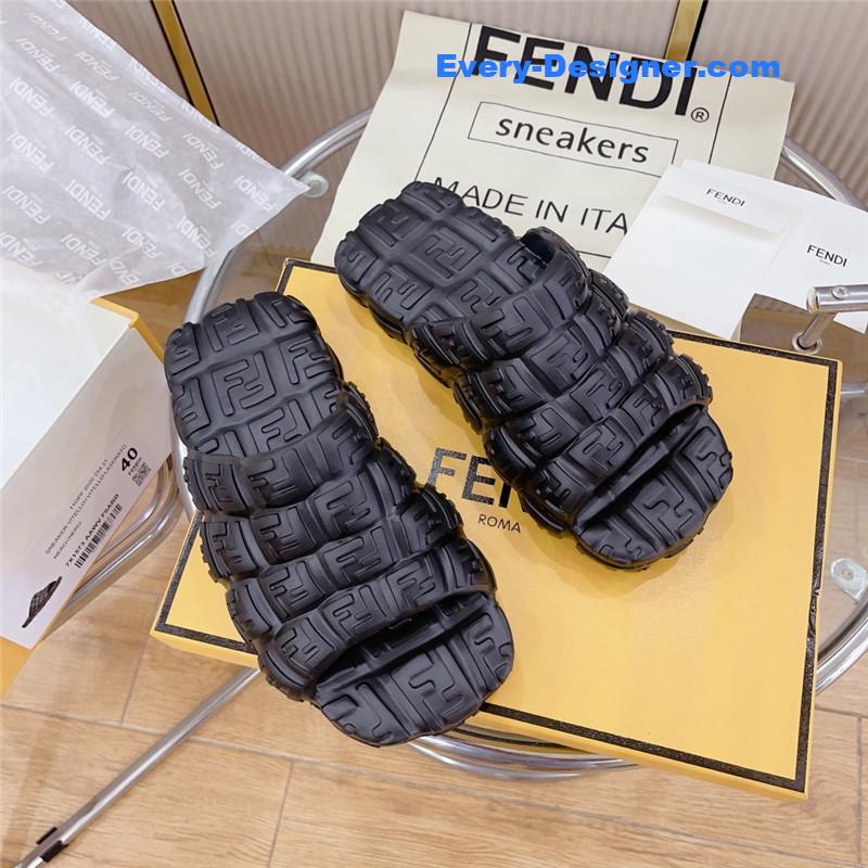 F**di environmentally friendly rubber couple slippers