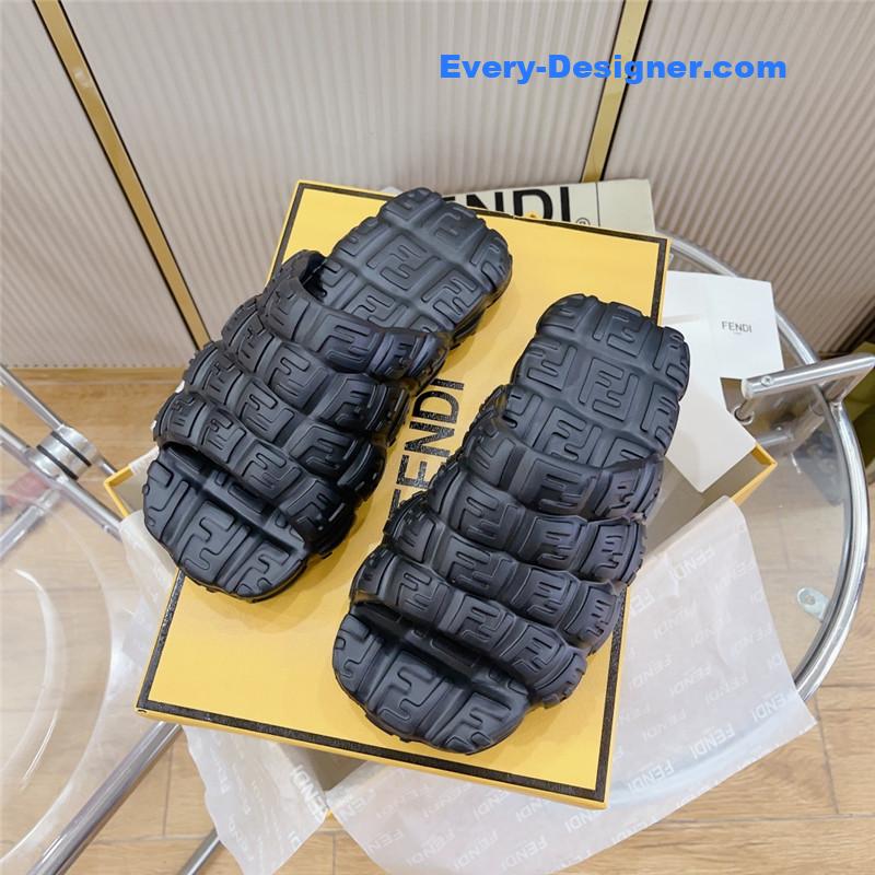 F**di environmentally friendly rubber couple slippers