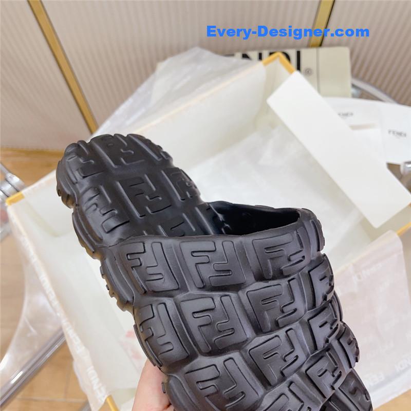 F**di environmentally friendly rubber couple slippers