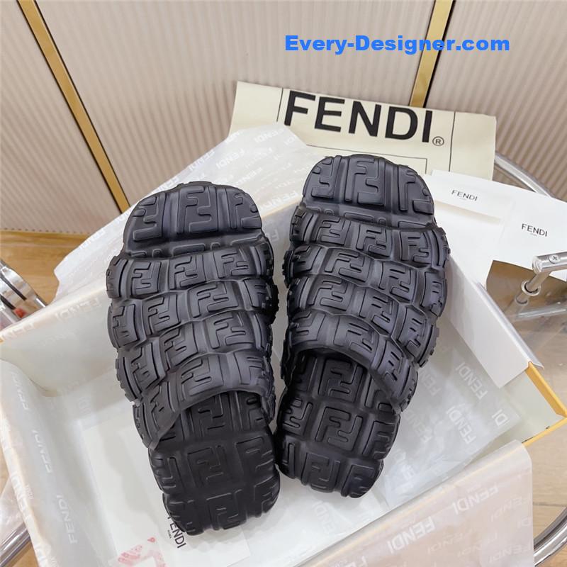 F**di environmentally friendly rubber couple slippers