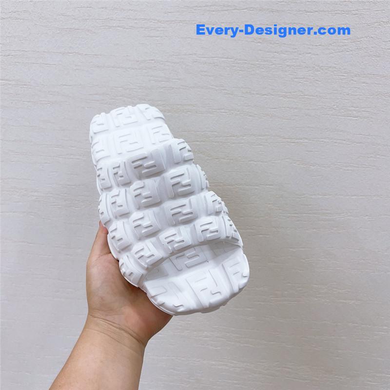 F**di environmentally friendly rubber couple slippers