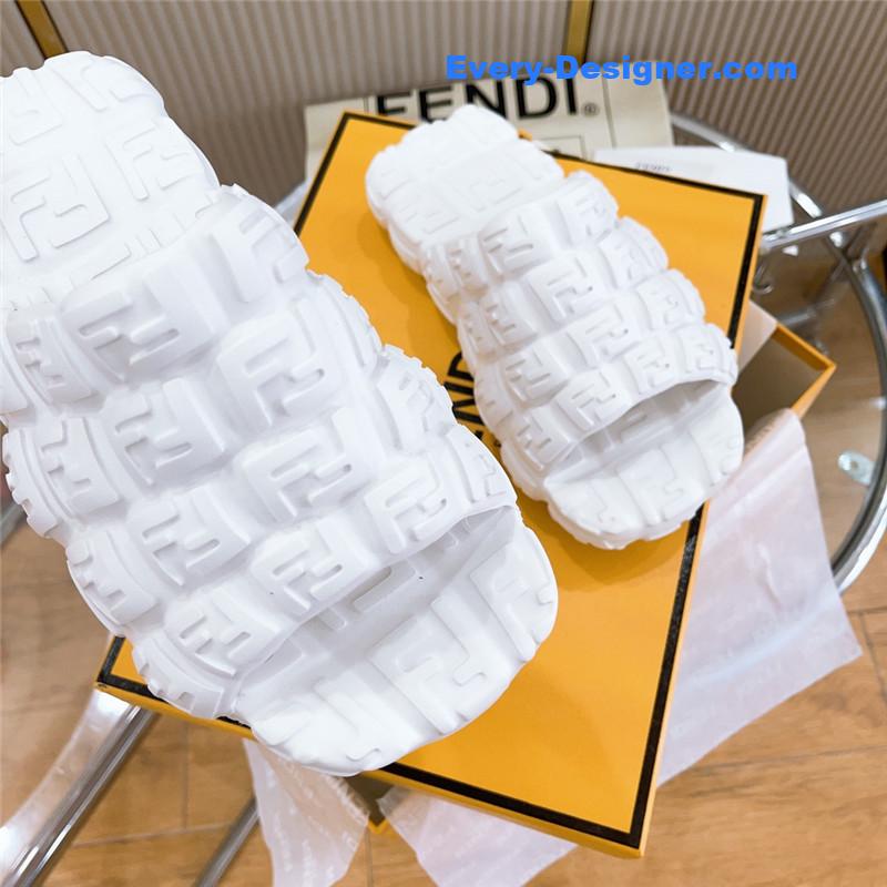 F**di environmentally friendly rubber couple slippers