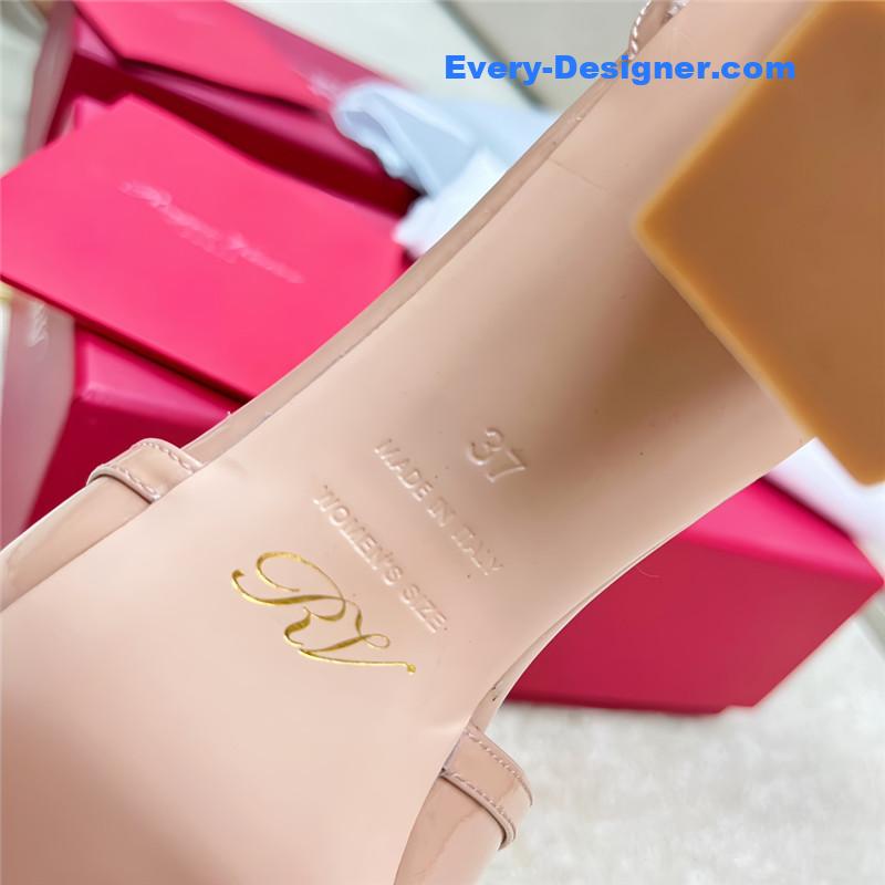 Roger vivier classic buckle strap sandals