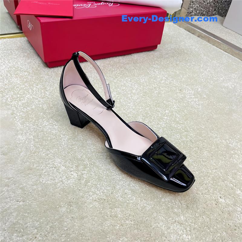 Roger vivier classic buckle strap sandals