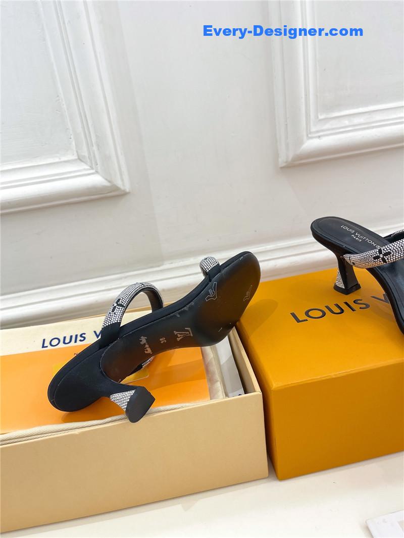 l0vis vvtt0n lv square toe hot D1am0nd high-heeled slippers