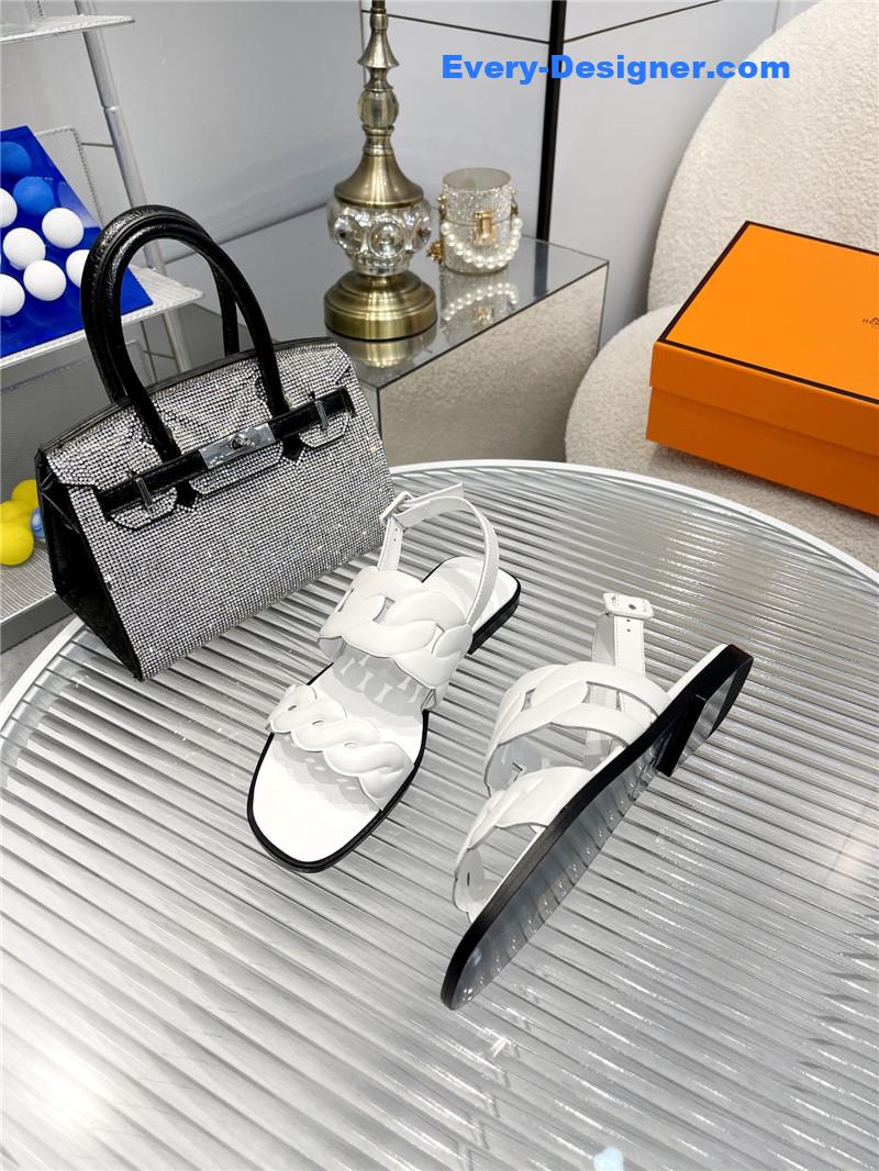 H**me5 pig nose sandals