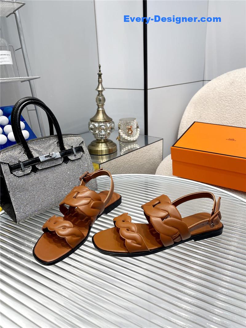 H**me5 pig nose sandals