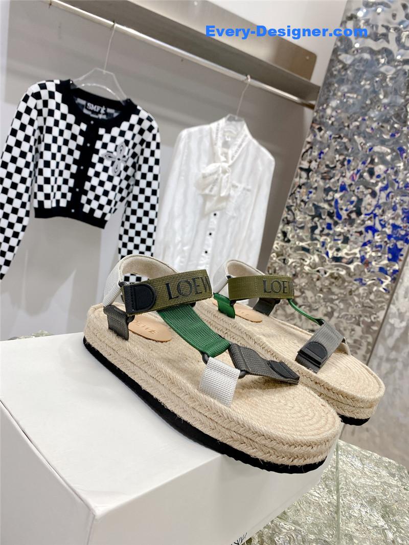 L0ew* new straw platform color block sandals