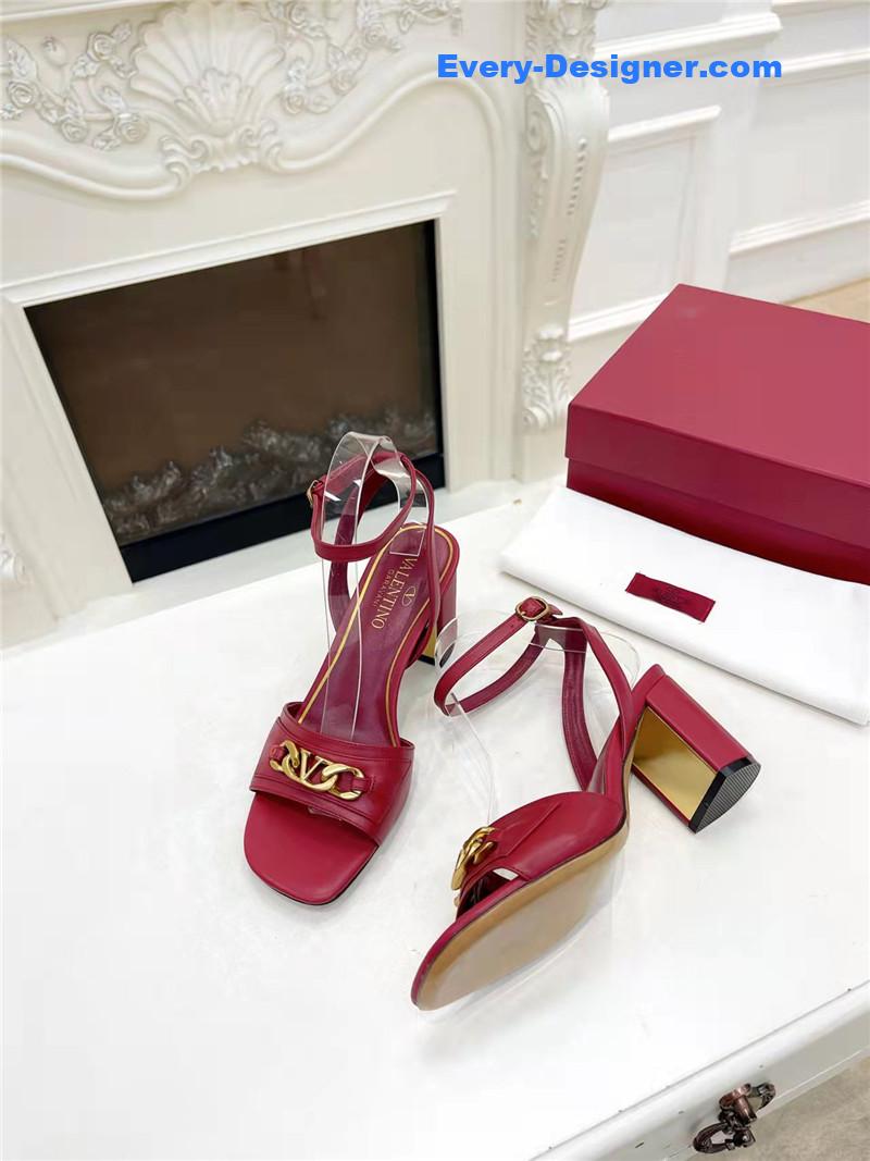 Va1e*ntin0 new women’s sandals