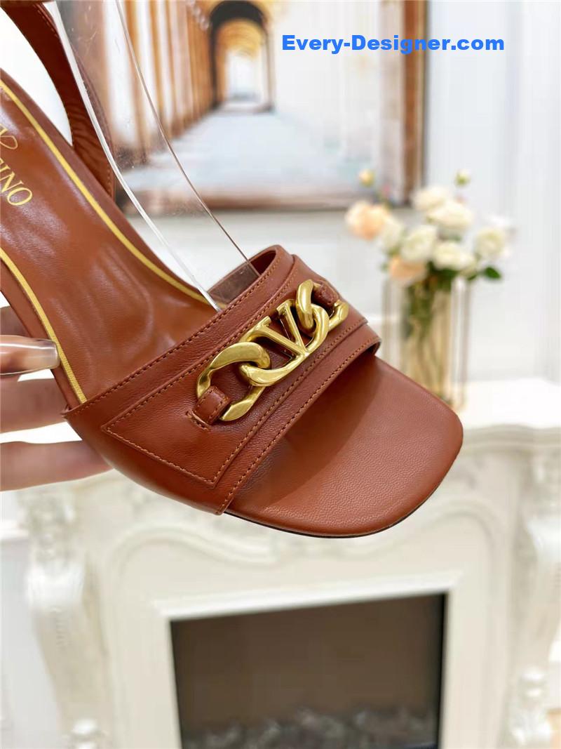 Va1e*ntin0 new women’s sandals