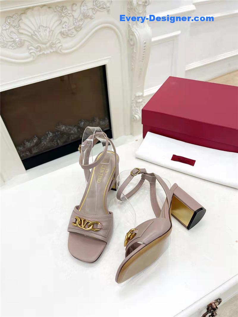 Va1e*ntin0 new women’s sandals