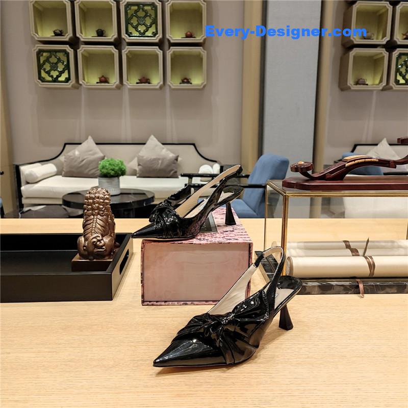 J1m*y Ch00 ruffled knot wrinkled sandals