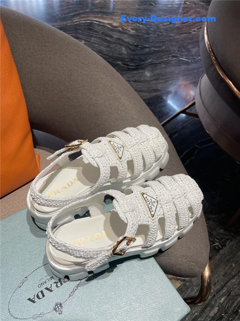 Pra*a new raffia straw roman sandals