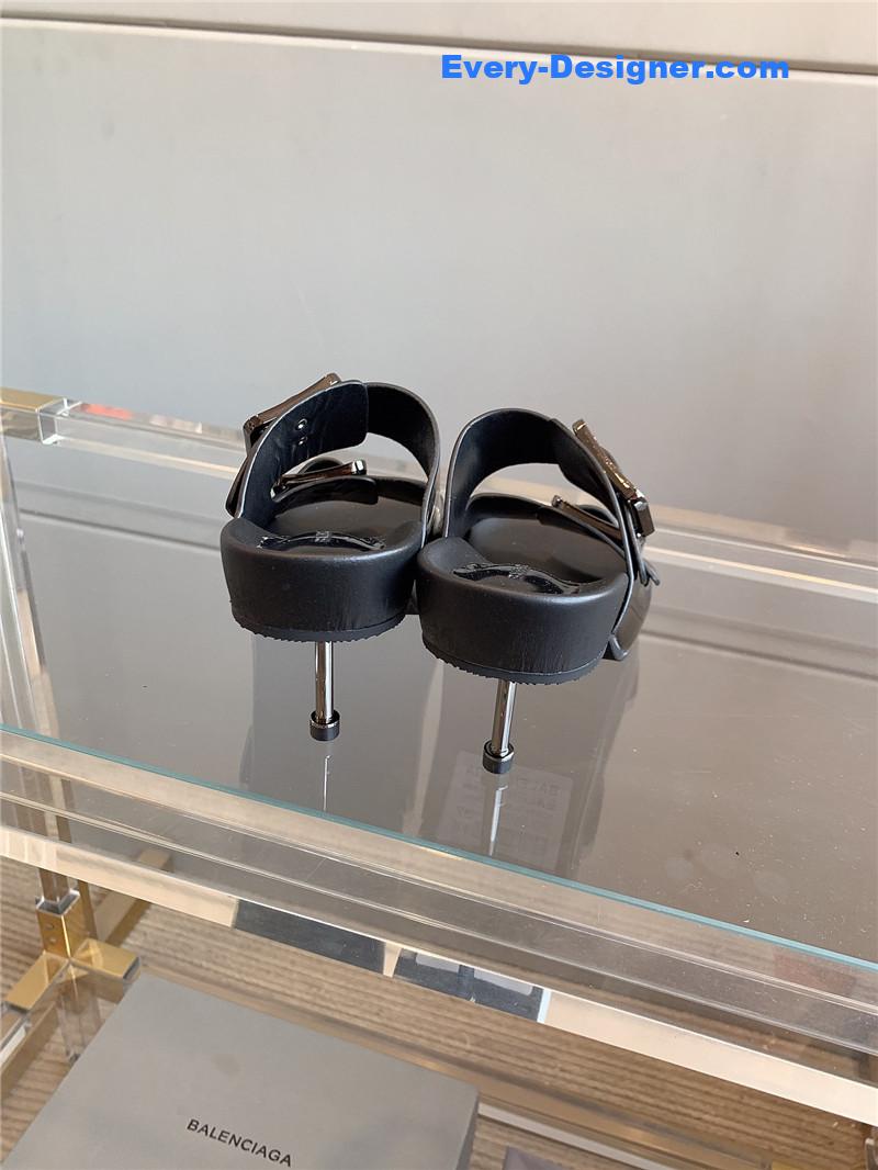 Ba1en*iaga new high-heeled slippers