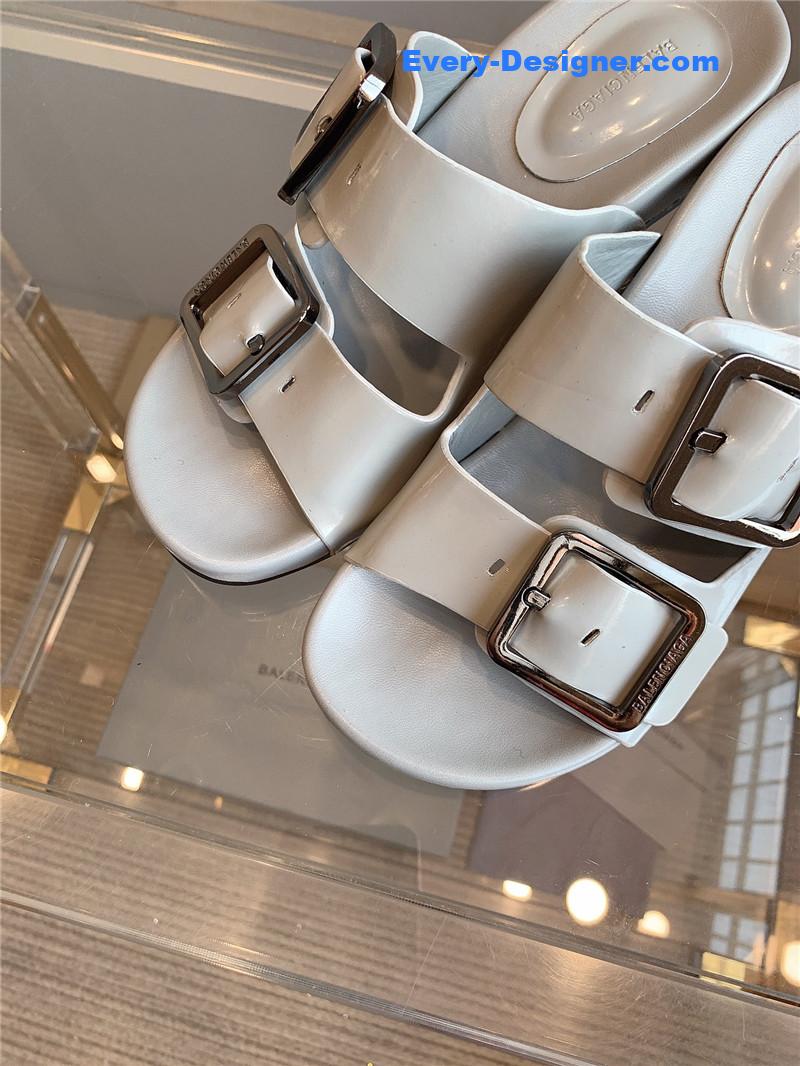 Ba1en*iaga new high-heeled slippers