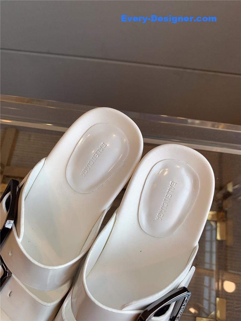 Ba1en*iaga new high-heeled slippers