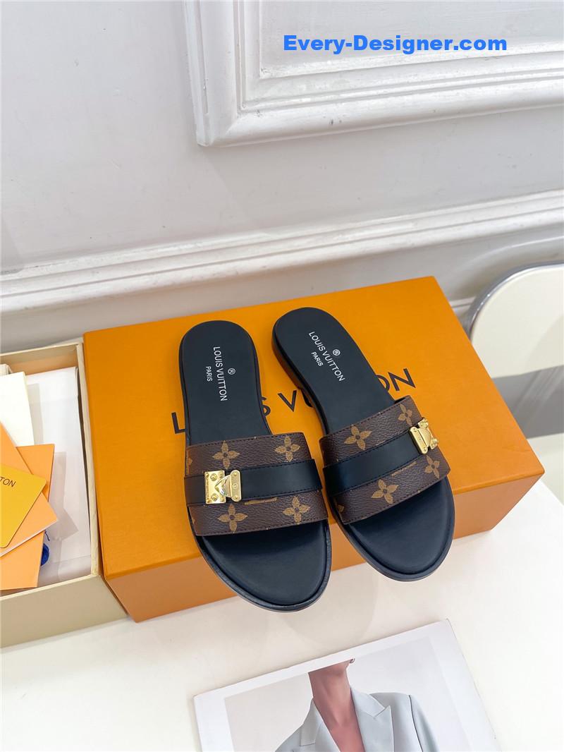 l0vis Vvtt0n lv metal buckle slippers