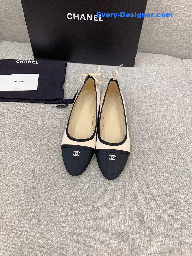 CC vintage flat shoes
