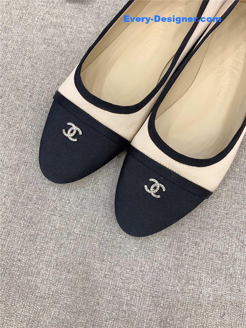 CC vintage flat shoes