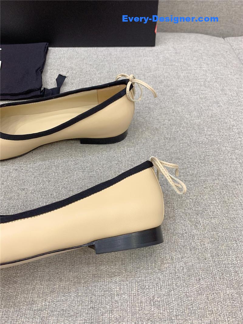 CC vintage flat shoes