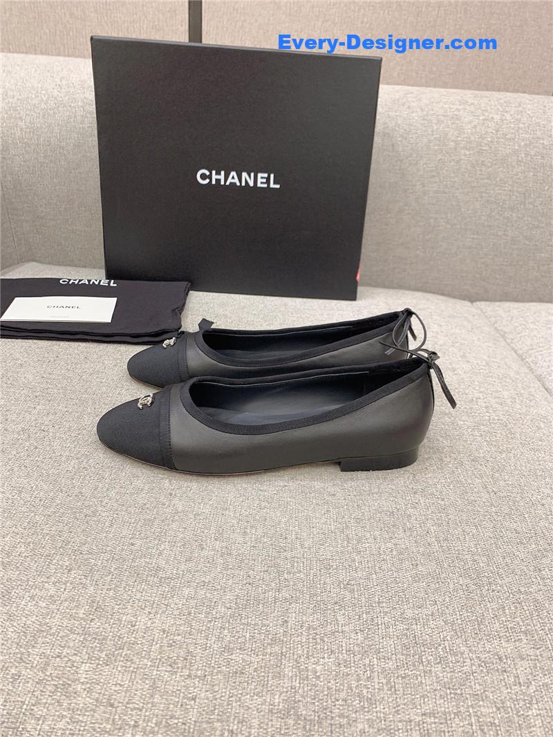 CC vintage flat shoes