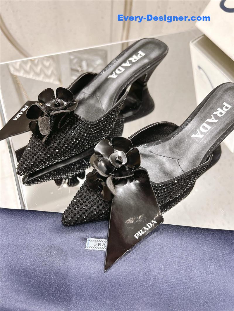 pra*a full D1am0nd sandals